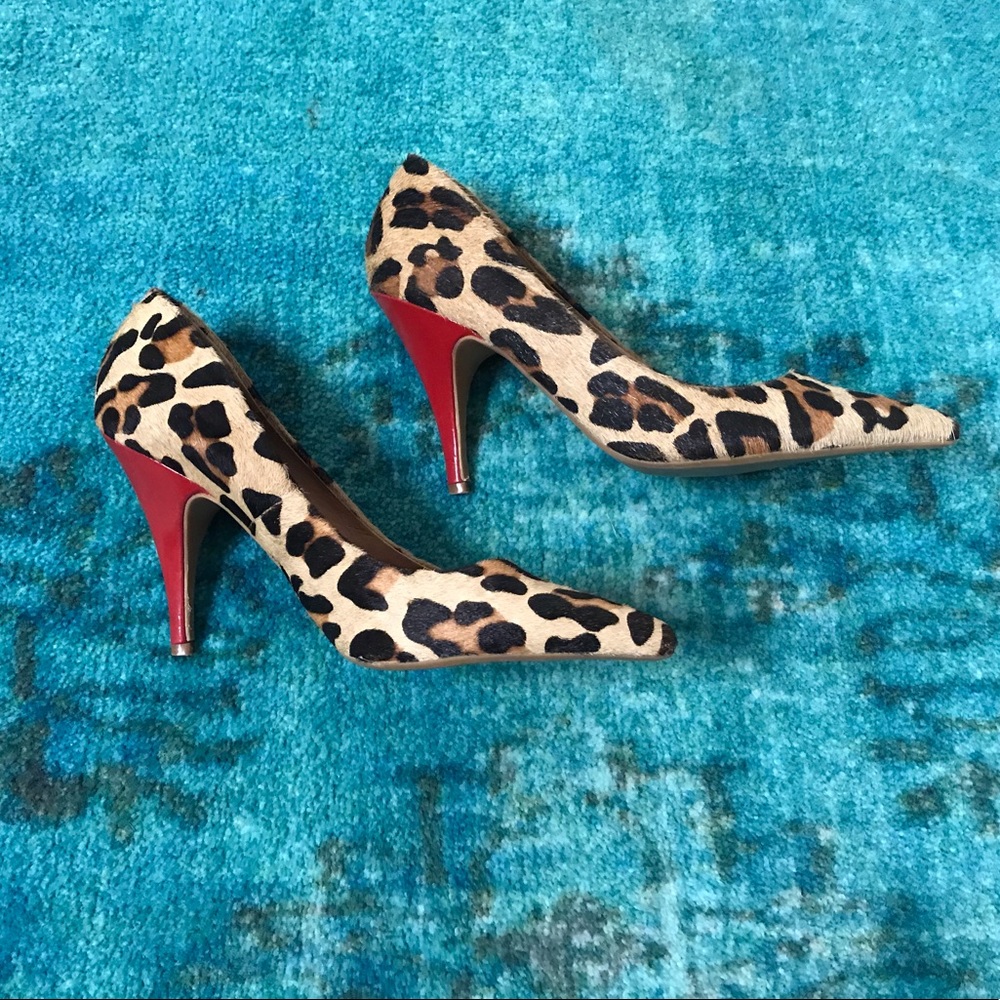 Steve Madden luxe 6.5 leopard print with red heel
